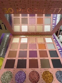 Make Up Sale