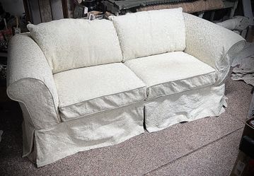 Vintage 90’s Hide A Bed Coach 