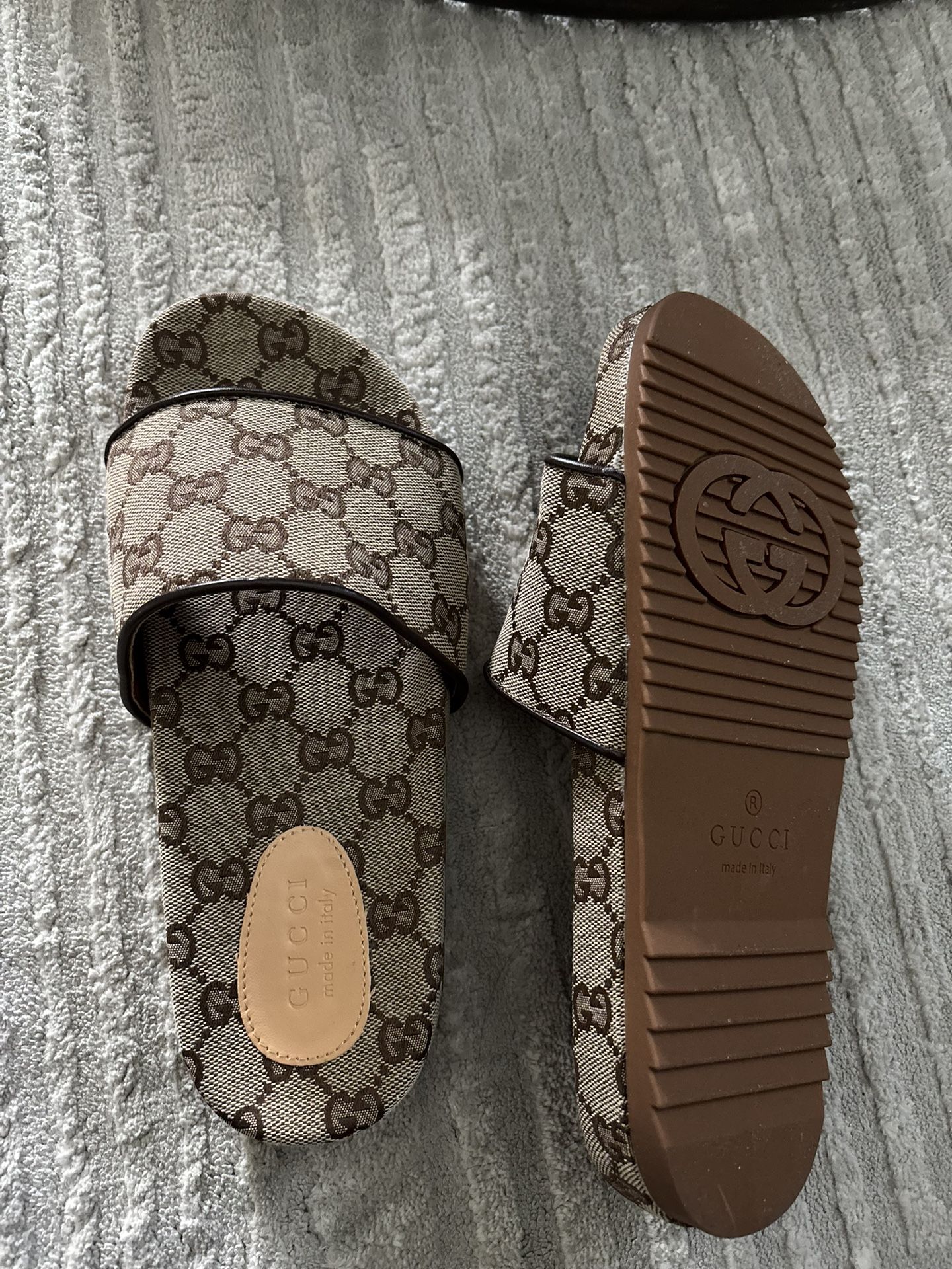 Gucci Sandals Size 8W