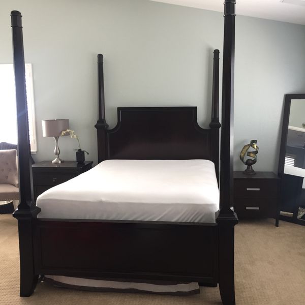 Ashley Furniture Martini Suite 4 Post Canopy Queen Bed