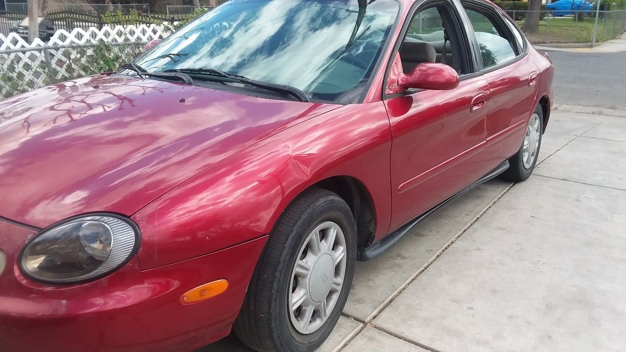 1997 Ford Taurus