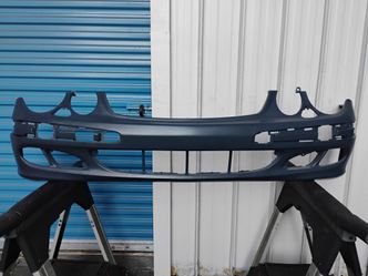 2001 2002 2003 2004 MERCEDES BENZ C CLASS 240 / 320 / 230 front bumper cover.