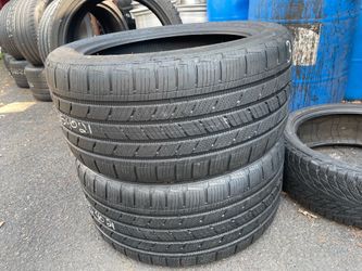 315/40R21 Bridgestone 315/40/21 pair of 2 used matching tires in great condition  125$ each tire plus tax .  Mount available but not included. Wheel a