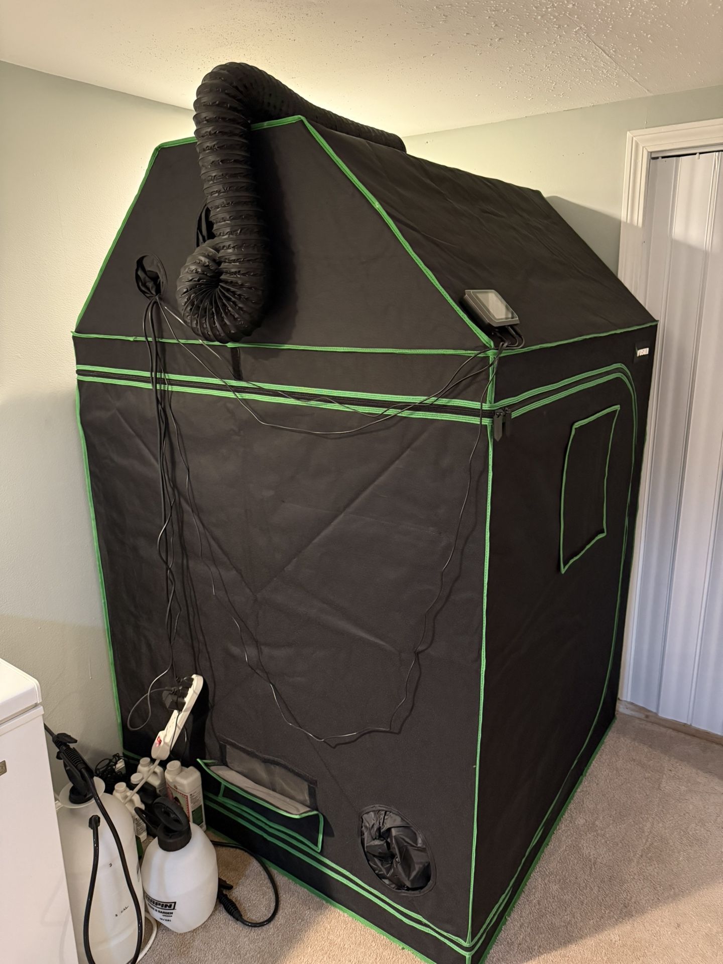 Grow Tent