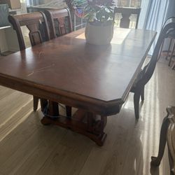 Dining table 6 chairs 