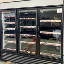 True 3 Door Cooler 2022