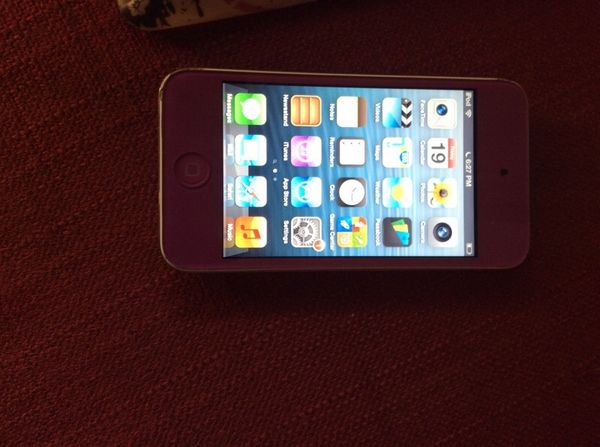 iPod touch 4 generacion 8 gb (Electronics) in Oakland, CA - OfferUp iPod touch 4 generacion 8 gb (Electronics) in Oakland, CA - OfferUp
