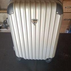 Hardside Spinner Luggage 