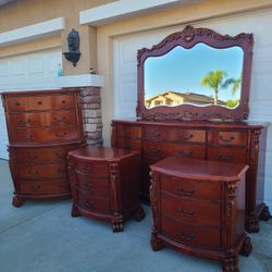 Dresser Set