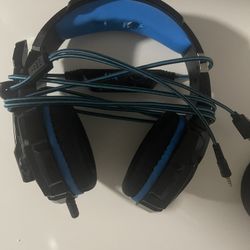 Esports headphones，blue