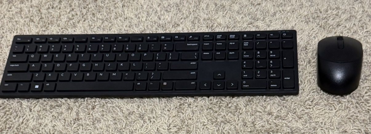 Dell Keyboard And Mouse In Excellent Condition For Sale