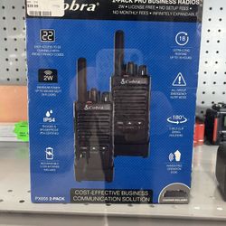 (77733) COBRA TWI WAY RADIOS