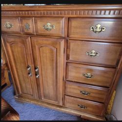Oak Wood Dresser