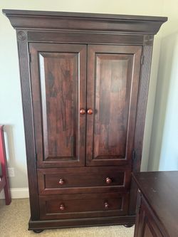 Dresser