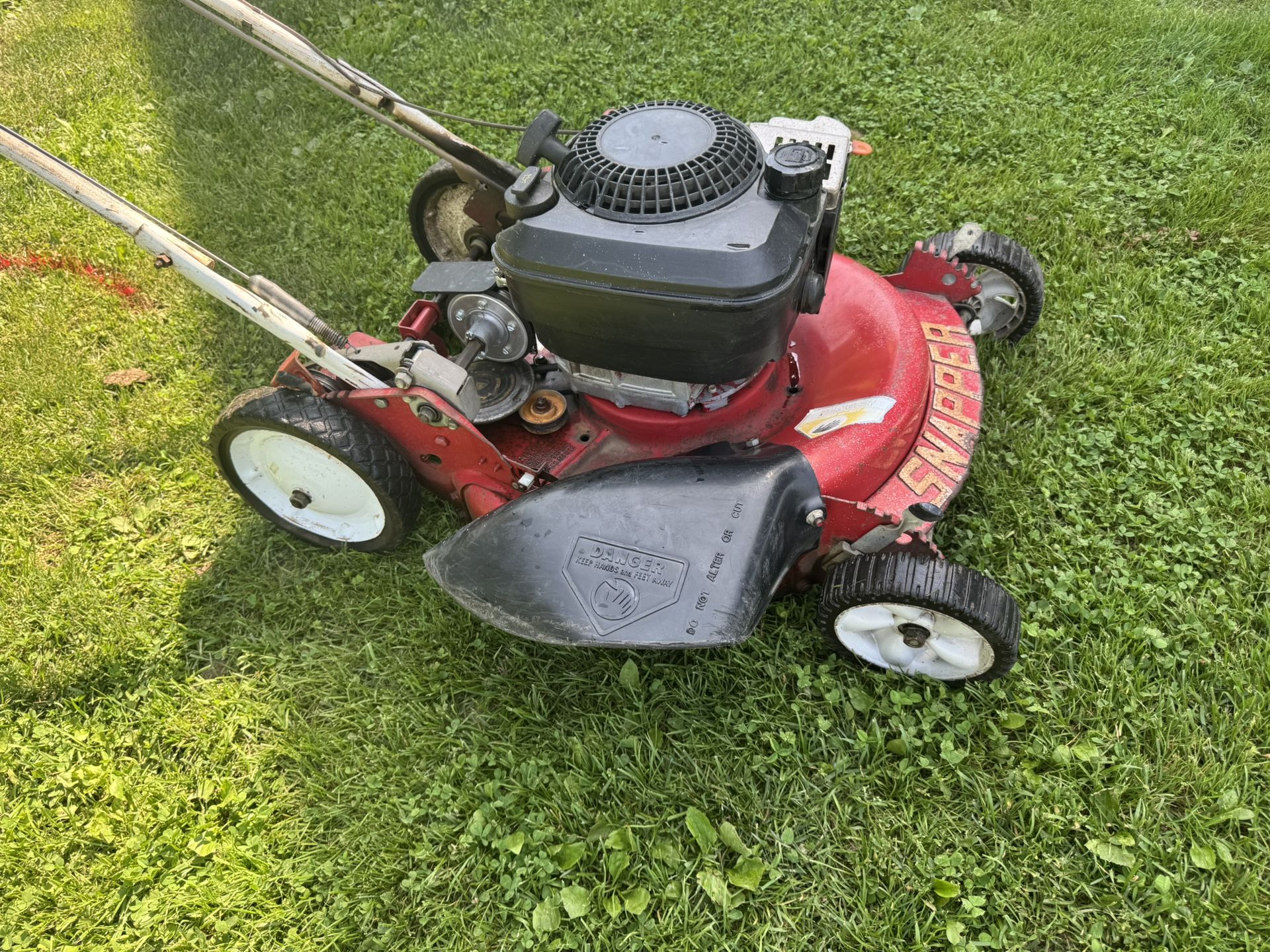 Snapper 6 Speed Self Propelled Mower 5hp With 21” Cutting Deck. Works Good. Must Pickup