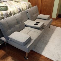Couch / Futon