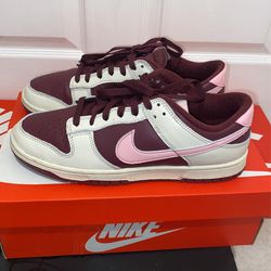 Nike Dunk Valentine’s Day