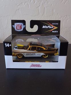 M2 Machines Plymouth Fury Chase