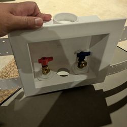 Washer and Dryer Connector Kit Box