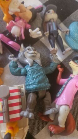 Disney figures