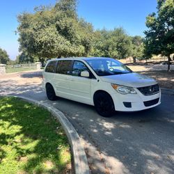 2010 Volkswagen Routan