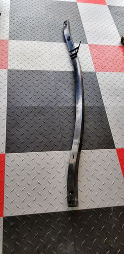 Challenger scat pack front strut brace