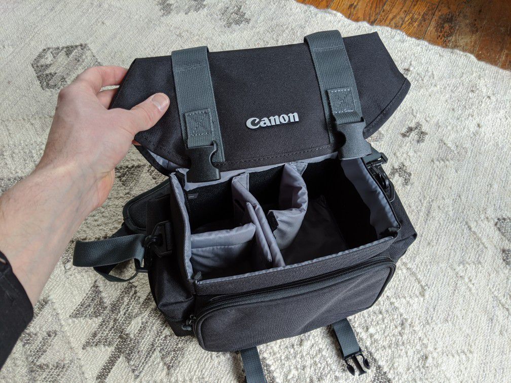 Genuine Canon Brand 2400 SLR DSLR Camera Bag Shoulder EOS Rebel Nikon 6d 5d 7d t5i t4i t3i t2i