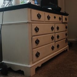 Black And White Dresser