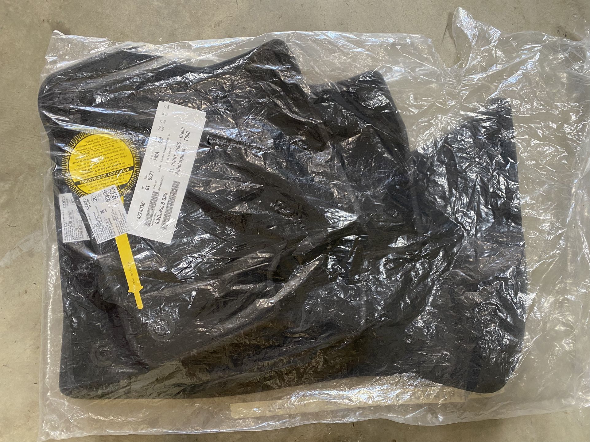 2017 Audi A4 NWT Floor Mat Set - Fits Other Audi Models And Years