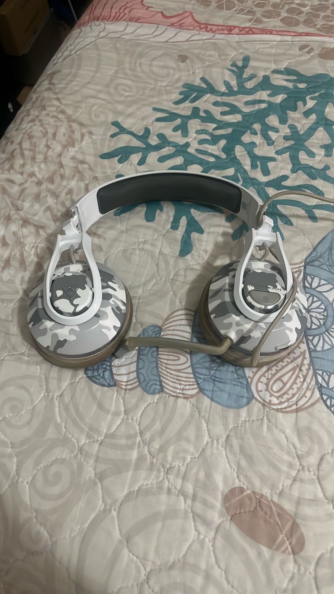 headphones wired.