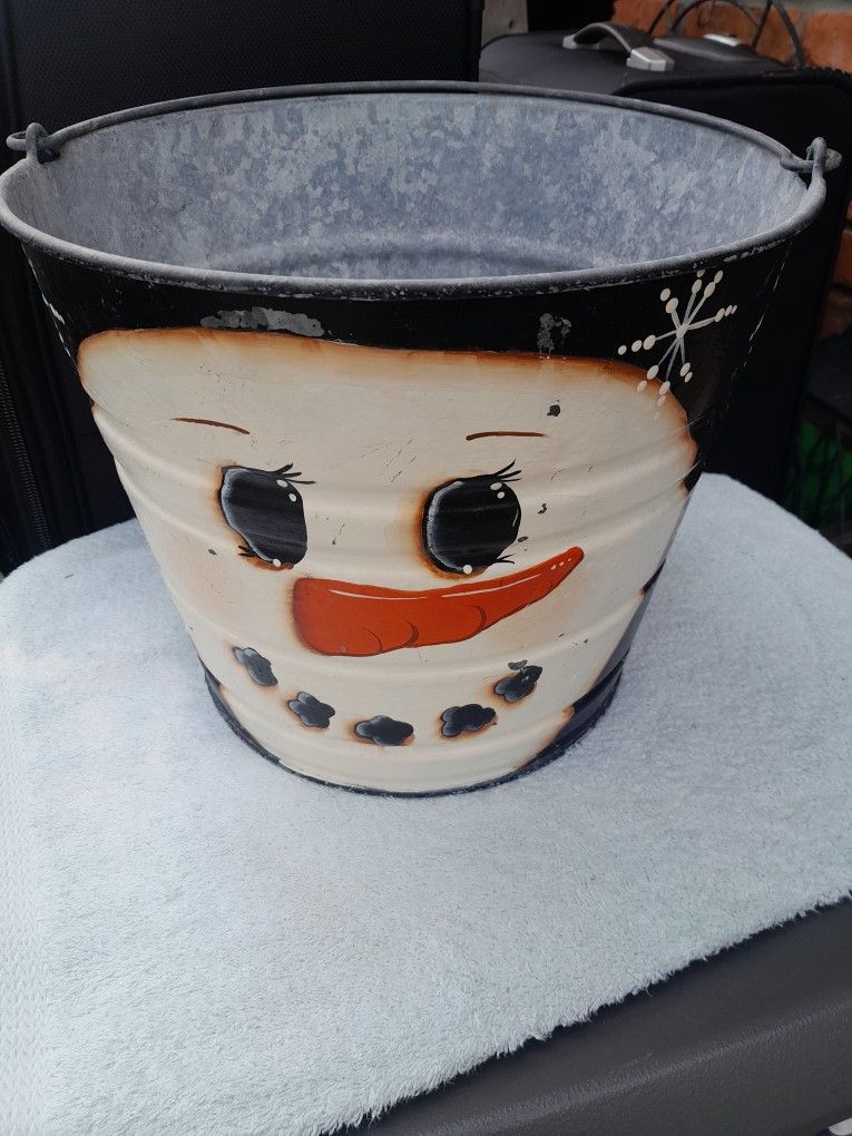 Very Cute SNOWMAN BUCKET , Ok Condition. See Pics. Cute Decoration For Christmas, Pickup Only