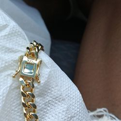 Cuban box lock chain