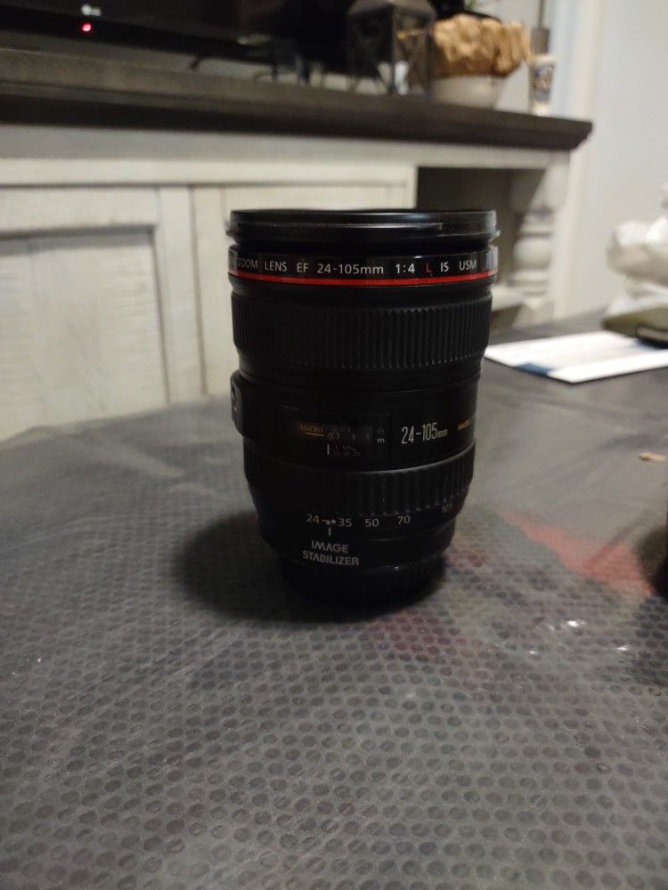 Canon Zoom Lens EF 24-105mm 1:4