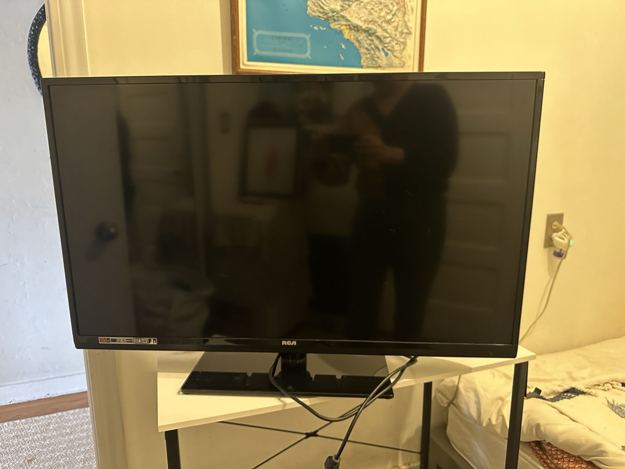 RCA - 39" LED - 1080p - 60Hz - HDTV - $50