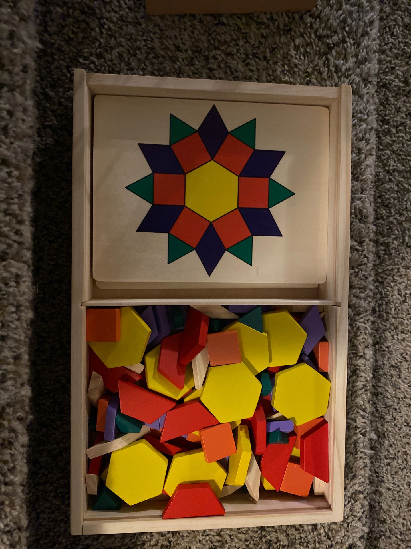 Geometric shape puzzles and wooden game