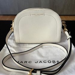 Marc Jacob's off-white shoulder/crossbody bag