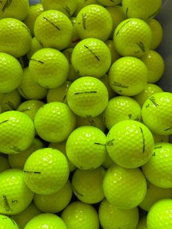 Yellow Titleist Prv1
