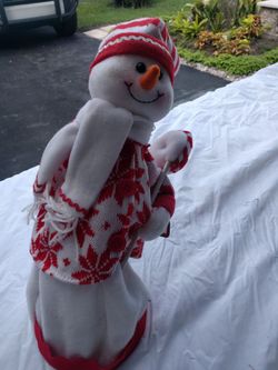 Holiday Snow man 20"