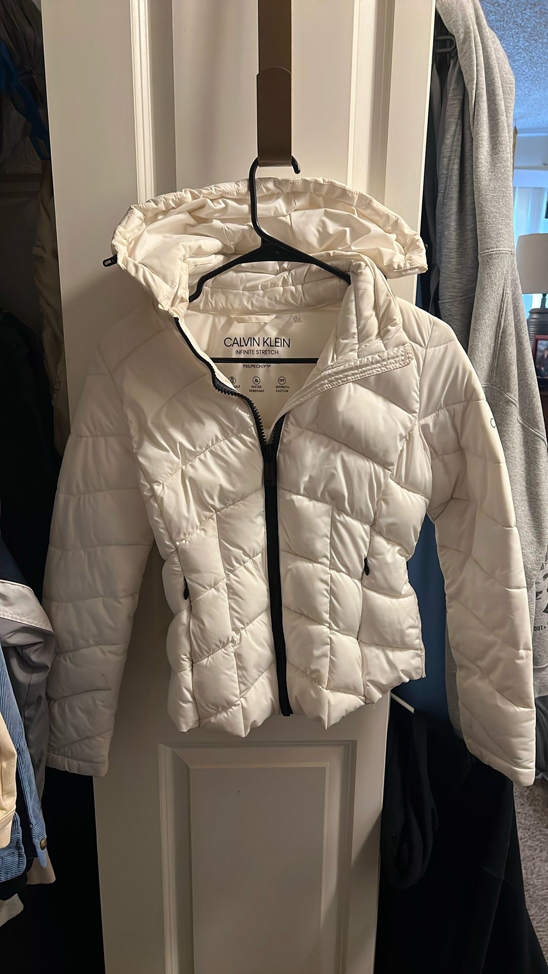 White Calvin Klein Puffy Jacket 