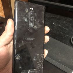 Sony Xperia 1 + iphone 5 for parts
