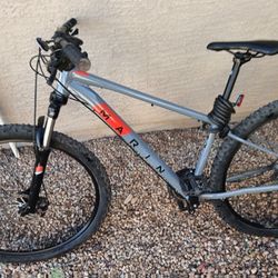 Marin Mountain , "Bolinas Ridge # 1, Bike Like New 29' inch  