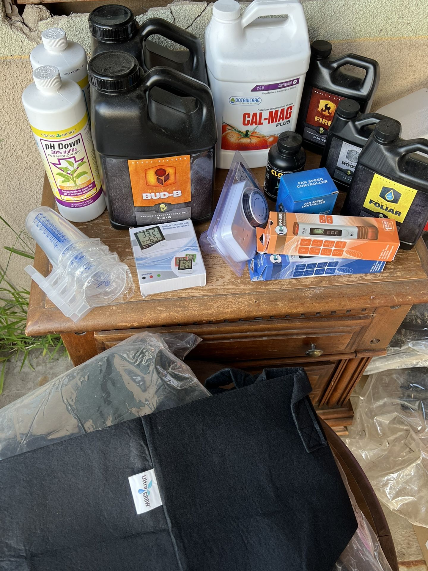 Hydroponics / Garden Supplies