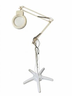 Floor Stand Magnifying Lamp