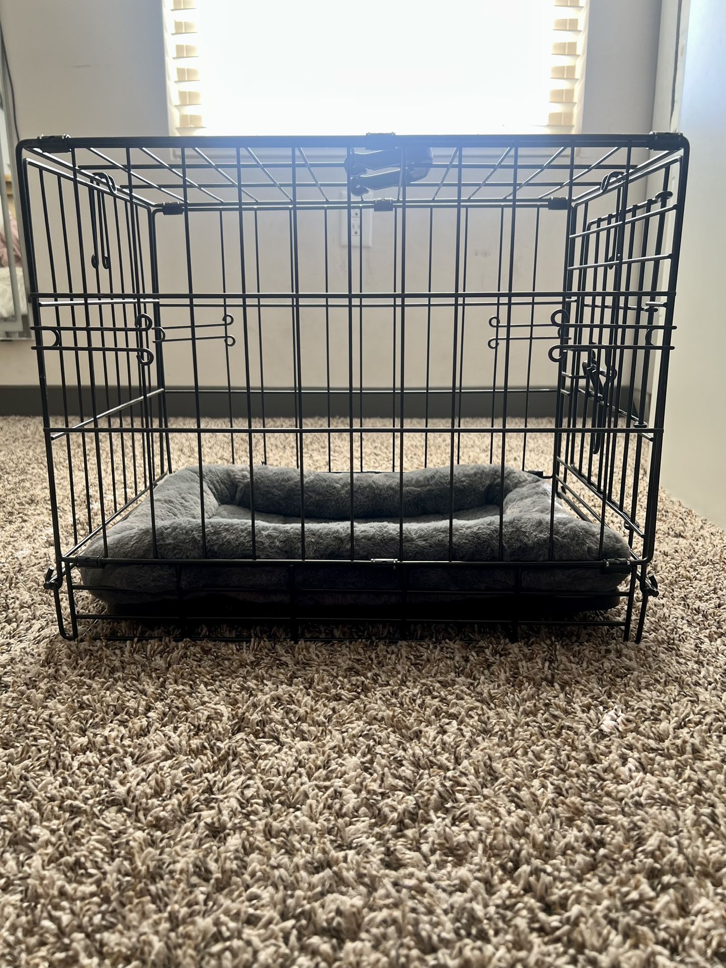 Single door folding metal dog crate