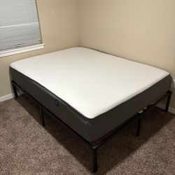 Casper Queen Cooling Mattress, Hardly Used