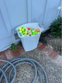 Gold balls 100 used, found and range