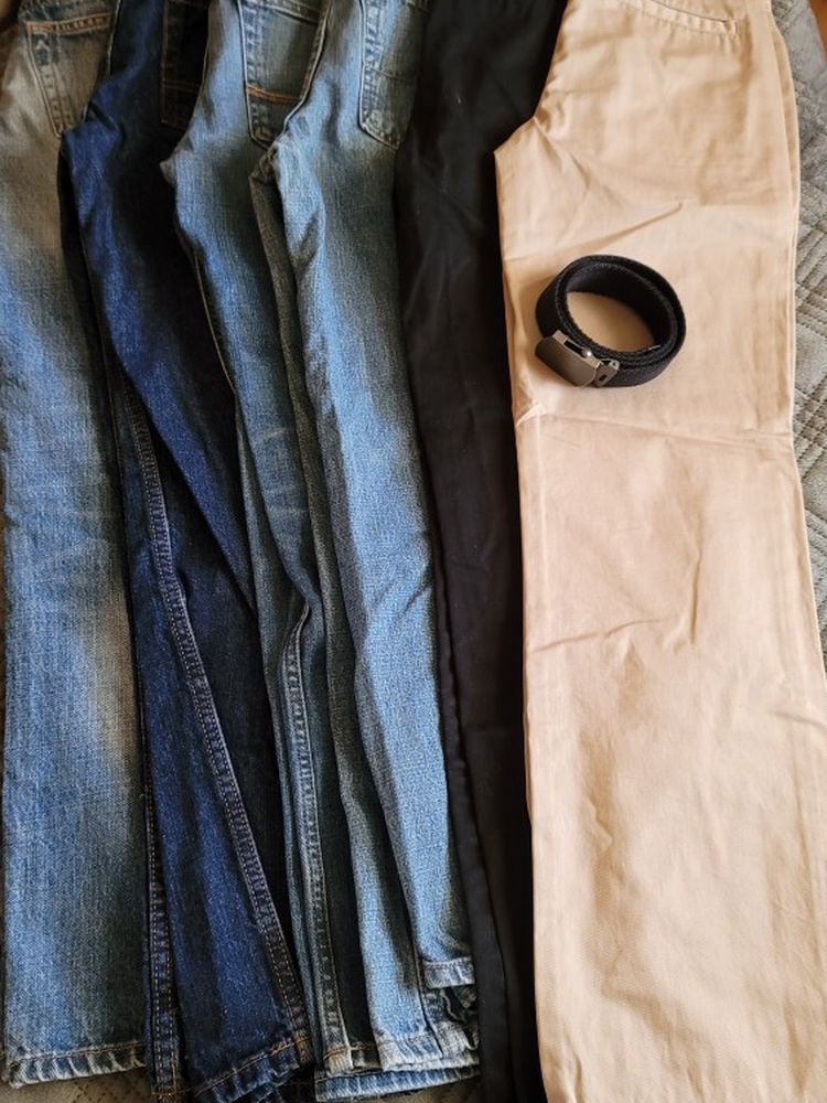 LOT BOYS CLOTHING- JEANS, DRESS, ATHLETIC- DESIGNER BRANDS SIZE 14-16