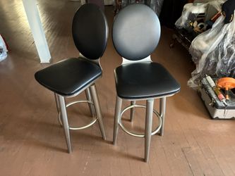 Steel Bar Stools Set Of 2 $ 15.00