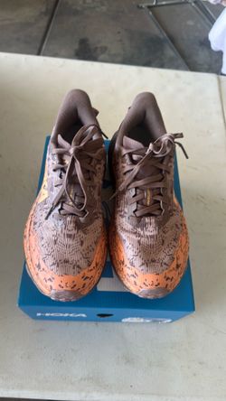 Tennis Hoka # 8 1/2