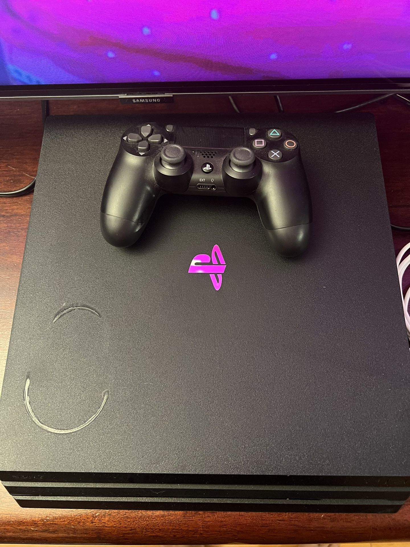 PS4 PRO 1TB FOR SALE